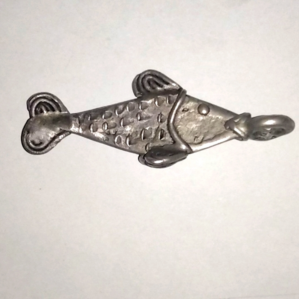Vintage Unmarked Silver Toned Weighted Fish Pendant